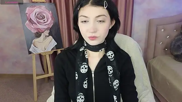 Snapshot of Mila_Whelson chatting on 02-12-26, 10:05 Mila Whelson online show from 02-12-26, 10:05