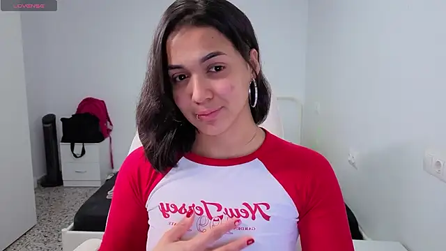 MiaMorenoo online show from 01-31-26, 07:56