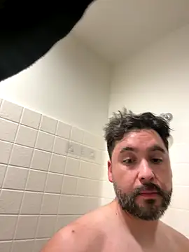 Snapshot of dad_bodforyou chatting on 12-17-25, 05:13 dad bodforyou online show from 12-17-25, 05:13