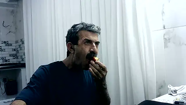 Snapshot of kobra21turki chatting on 05-19-26, 09:54 kobra21turki online show from 05-19-26, 09:54