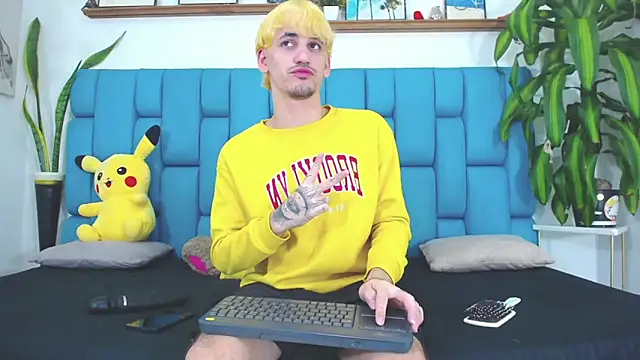 boy Dirty X online show from 06-18-26, 05:19
