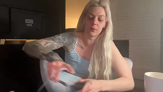 Snapshot of Melina_Diamond chatting on 01-08-26, 12:35 Melina Diamond online show from 01-08-26, 12:35