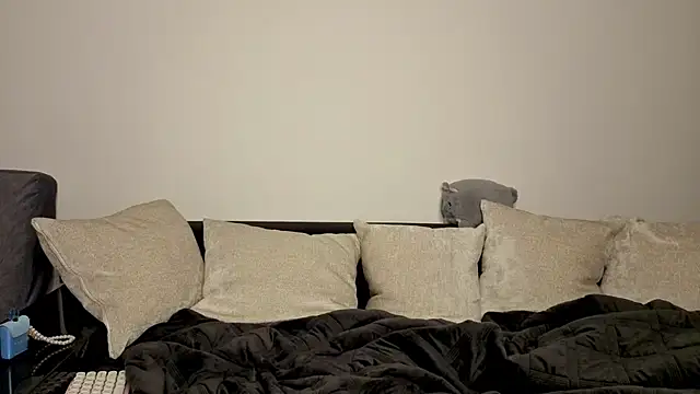 jessica burnxxx online show from 12-16-25, 04:34