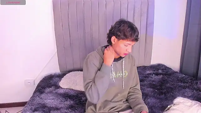 Snapshot of im_ralff chatting on 02-16-26, 08:27 im ralff online show from 02-16-26, 08:27