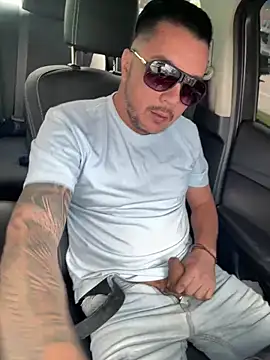 Diegohernan17 online show from 04-01-26, 06:16