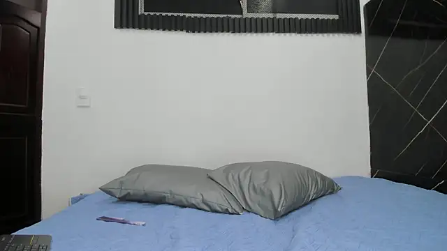 Snapshot of Emer_santos chatting on 02-23-26, 08:50 Emer santos online show from 02-23-26, 08:50