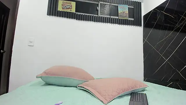 Snapshot of Emer_santos chatting on 03-05-26, 07:32 Emer santos online show from 03-05-26, 07:32