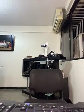 Snapshot of thedragonboyxxx chatting on 03-26-26, 04:29 thedragonboyxxx online show from 03-26-26, 04:29