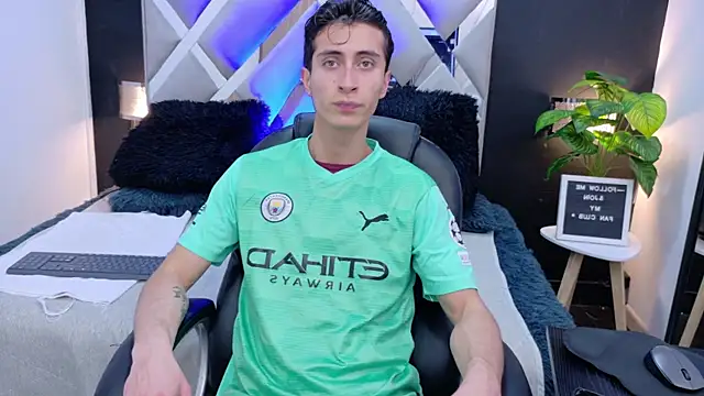 Ithan Skin online show from 01-16-26, 11:47