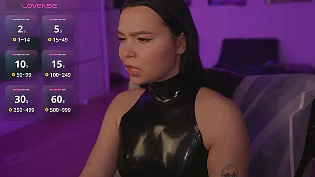 Snapshot of Dominatrix_Alice chatting on 03-29-26, 07:03 Dominatrix Alice online show from 03-29-26, 07:03