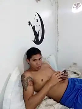 LolaAndBugs  online show from 01-15-26, 08:12