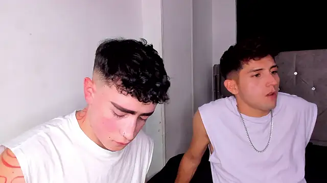 naughtysalomon   online show from 03-12-26, 11:00