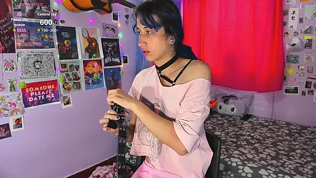 Snapshot of Elis-Darling chatting on 06-17-26, 09:27 Elis-Darling online show from 06-17-26, 09:27