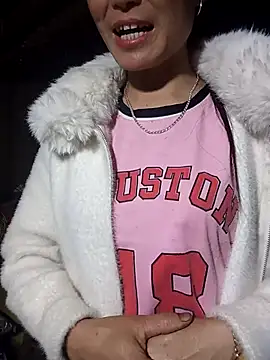 Girl cutee online show from 03-15-26, 12:22