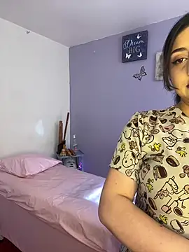 Snapshot of Amyy_1 chatting on 03-20-26, 08:25 Amyy 1 online show from 03-20-26, 08:25