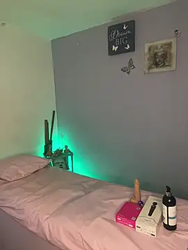 Snapshot of Amyy_1 chatting on 03-28-26, 02:55 Amyy 1 online show from 03-28-26, 02:55