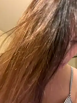 BellaBunny25 online show from 12-16-25, 06:40