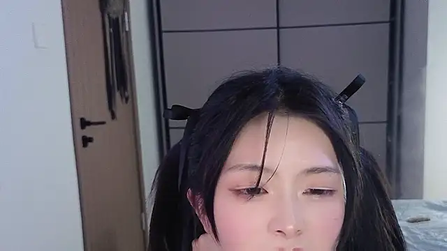 Koikoi    online show from 01-15-26, 02:54