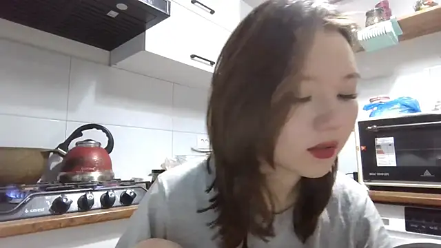 VelmaMaasch online show from 12-18-25, 02:12