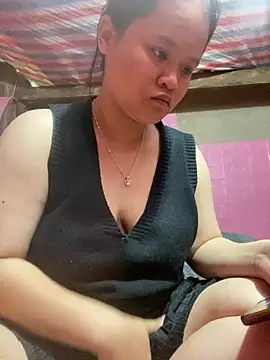 Thanhhuyen001 online show from 12-21-25, 05:14