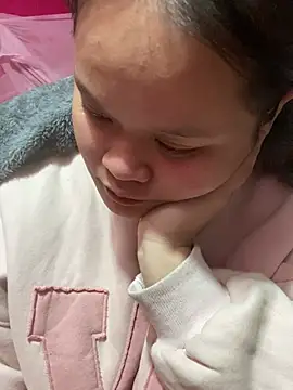 Thanhhuyen001 online show from 02-09-26, 03:54