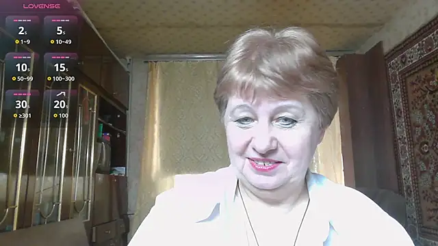 Casey peach online show from 04-11-26, 01:26
