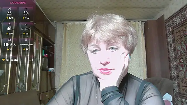 Casey peach online show from 05-01-26, 04:44