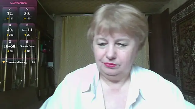 Casey peach online show from 05-04-26, 05:31
