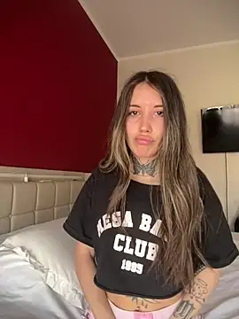 saphirafox online show from 03-24-26, 01:49