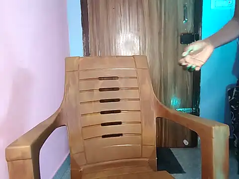 Snapshot of Mariya_000 chatting on 12-21-25, 07:04 Mariya 000 online show from 12-21-25, 07:04