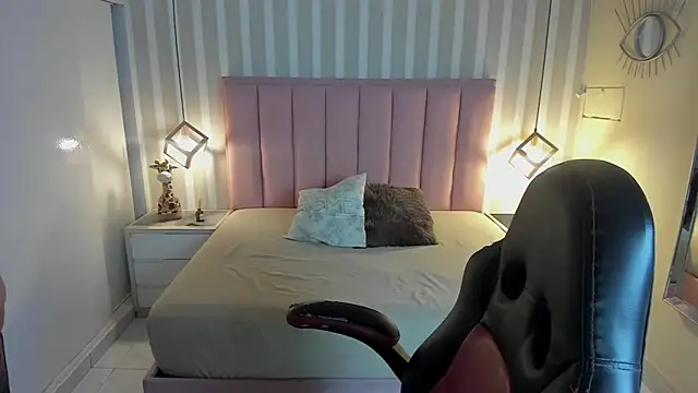 angelinemore online show from 03-07-26, 07:33