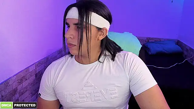 Snapshot of latinboyfit chatting on 04-05-26, 06:49 latinboyfit online show from 04-05-26, 06:49