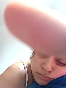 latin mommy  online show from 03-27-26, 01:00