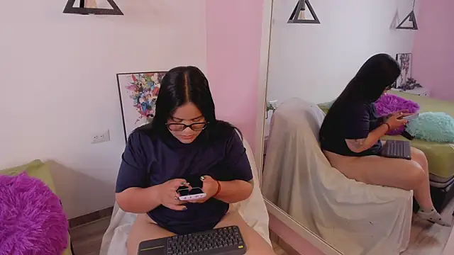Briana Goldd online show from 05-01-26, 02:38