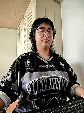 Jasmin switch online show from 08-06-26, 02:08