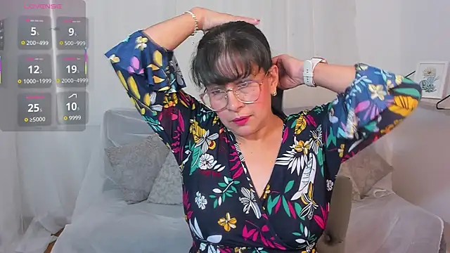 Snapshot of christy_ant chatting on 01-08-26, 04:53 christy ant online show from 01-08-26, 04:53