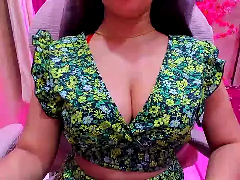 Snapshot of DimondGirl_ chatting on 04-15-26, 07:58 DimondGirl online show from 04-15-26, 07:58