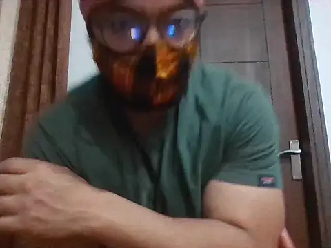 Snapshot of NunnuLelo chatting on 03-07-26, 09:01 NunnuLelo online show from 03-07-26, 09:01