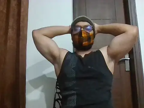 Snapshot of NunnuLelo chatting on 03-12-26, 10:38 NunnuLelo online show from 03-12-26, 10:38