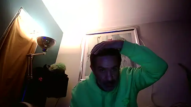 UnhappyDawn773 online show from 05-19-26, 01:22