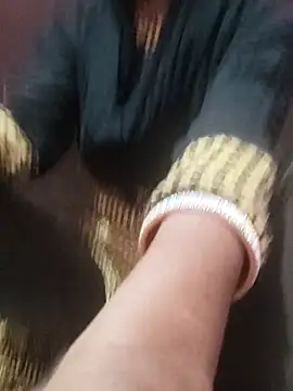 farana bhat online show from 01-11-26, 04:39