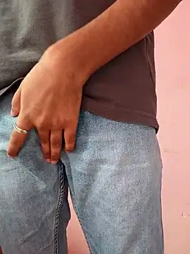 Snapshot of AqueousCrepe chatting on 01-06-26, 06:28 AqueousCrepe online show from 01-06-26, 06:28