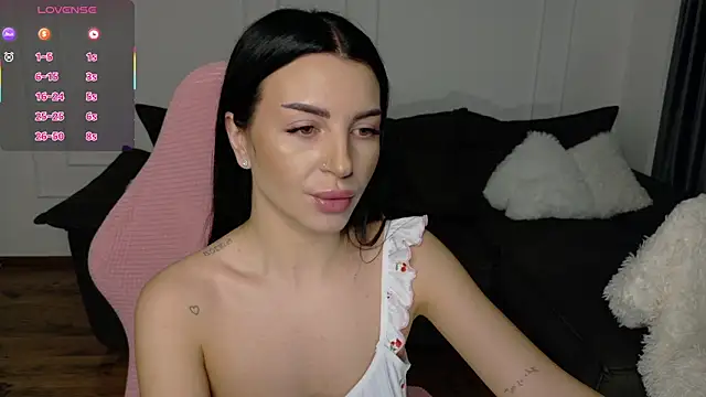 Snapshot of Lady_charm__ chatting on 03-16-26, 07:01 Lady charm online show from 03-16-26, 07:01
