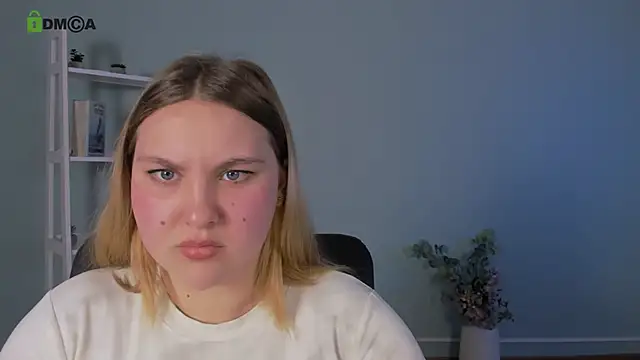 dina bloom  online show from 02-06-26, 10:24