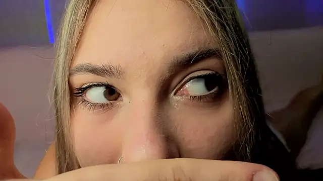 angel lin online show from 03-22-26, 01:14