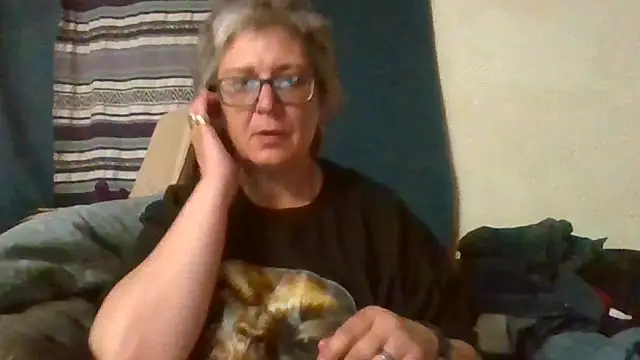 becky1111 online show from 04-21-26, 02:51