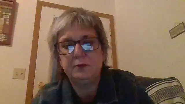 becky1111 online show from 05-07-26, 04:29