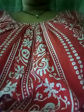 Snapshot of MAHI066 chatting on 12-18-25, 05:30 MAHI066 online show from 12-18-25, 05:30