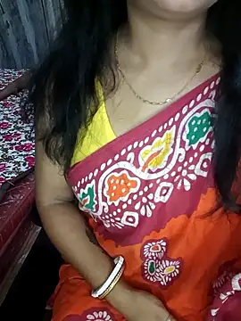 Snapshot of MAHI066 chatting on 05-07-26, 05:35 MAHI066 online show from 05-07-26, 05:35