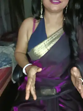 Snapshot of MAHI066 chatting on 05-19-26, 07:53 MAHI066 online show from 05-19-26, 07:53
